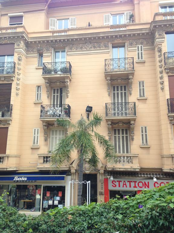 Ferienwohnung Les Abeilles Beausoleil Exterior foto